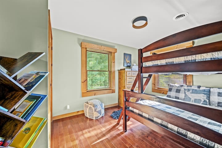 Додатоци за игра и карактер.