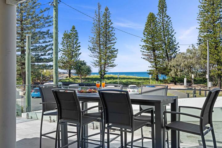 Beachfront at Buddina with Heated Pool & Sea Views gallery image 2