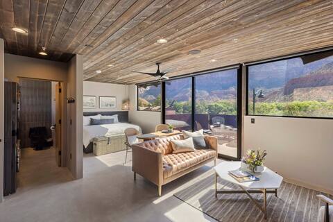 Panoramic Zion Loft | Unit 2