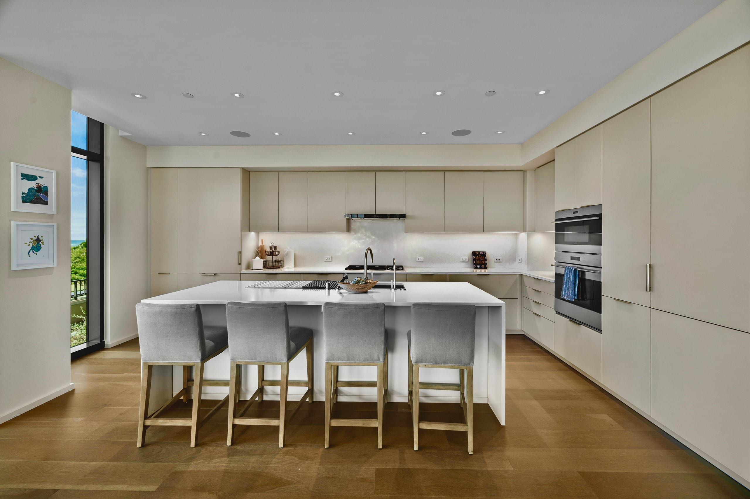 Park Lane 3300 - Image 6