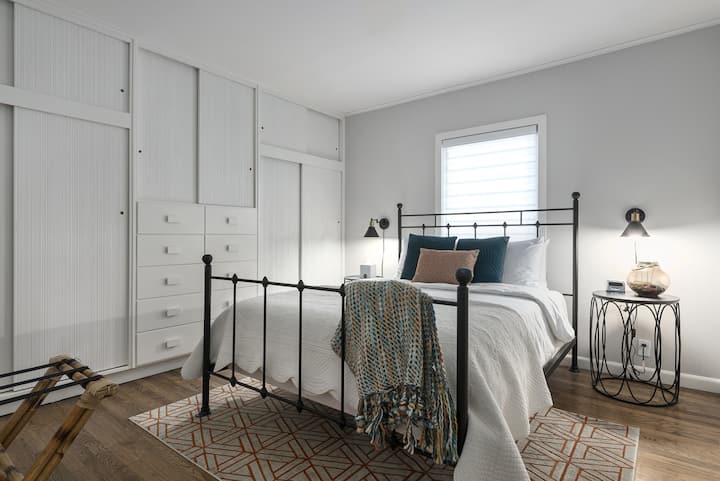 Chumba cha kulala3 na Kitanda aina ya Queen