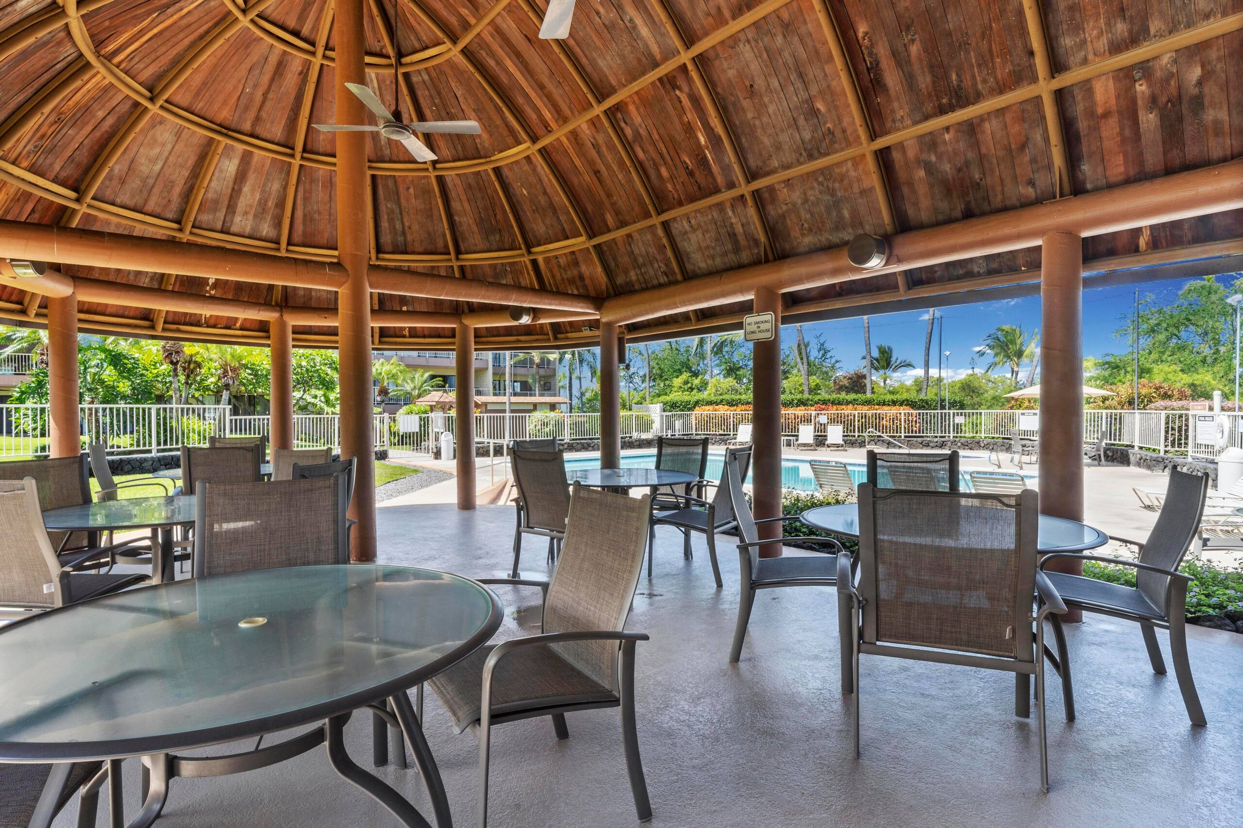Condo in Kailua-Kona · ★4.47 · 2 bedrooms · 3 beds · 2.5 baths - Image 23