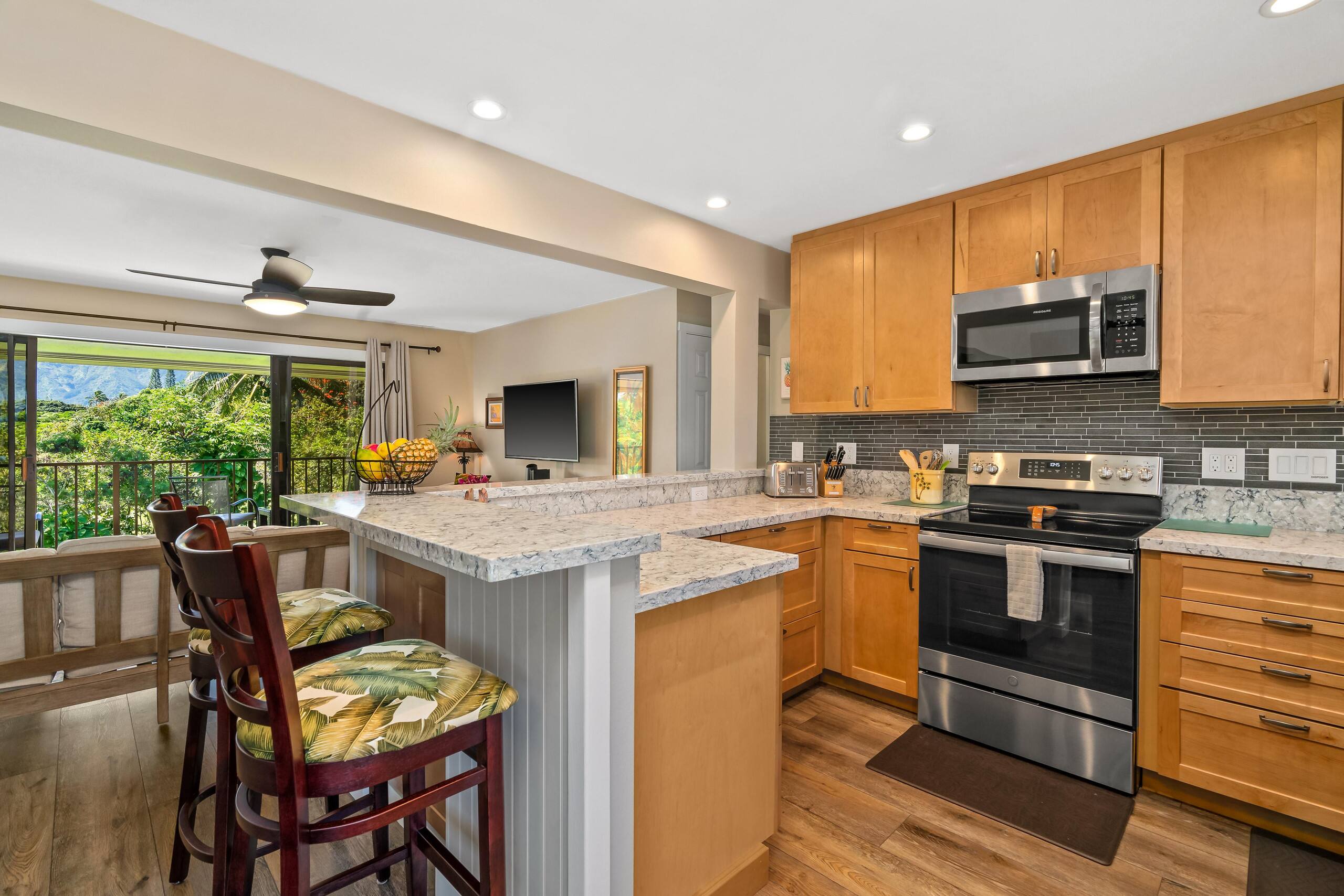 Condo in Princeville · ★4.94 · 2 bedrooms · 2 beds · 2 private baths - Image 9