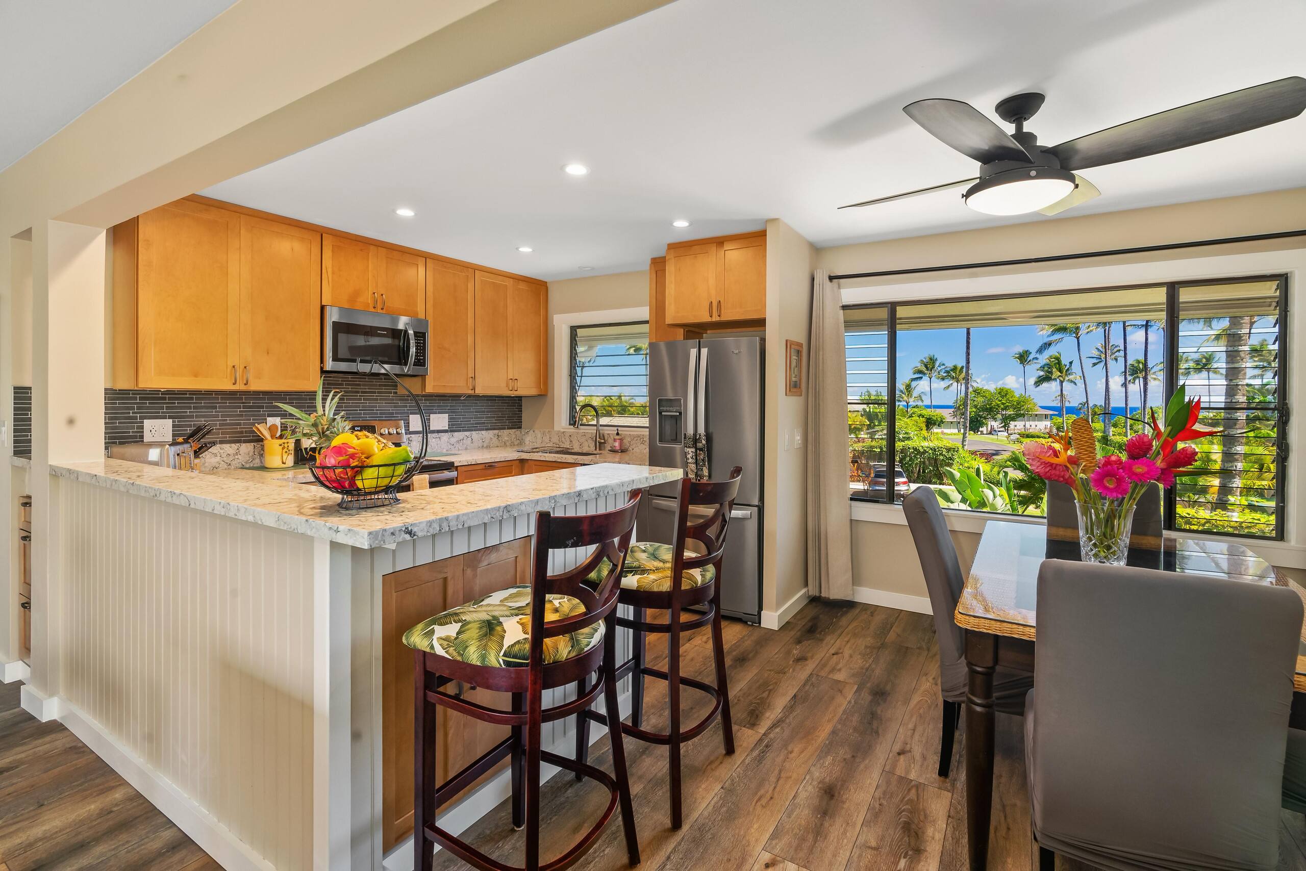 Condo in Princeville · ★4.94 · 2 bedrooms · 2 beds · 2 private baths - Image 10