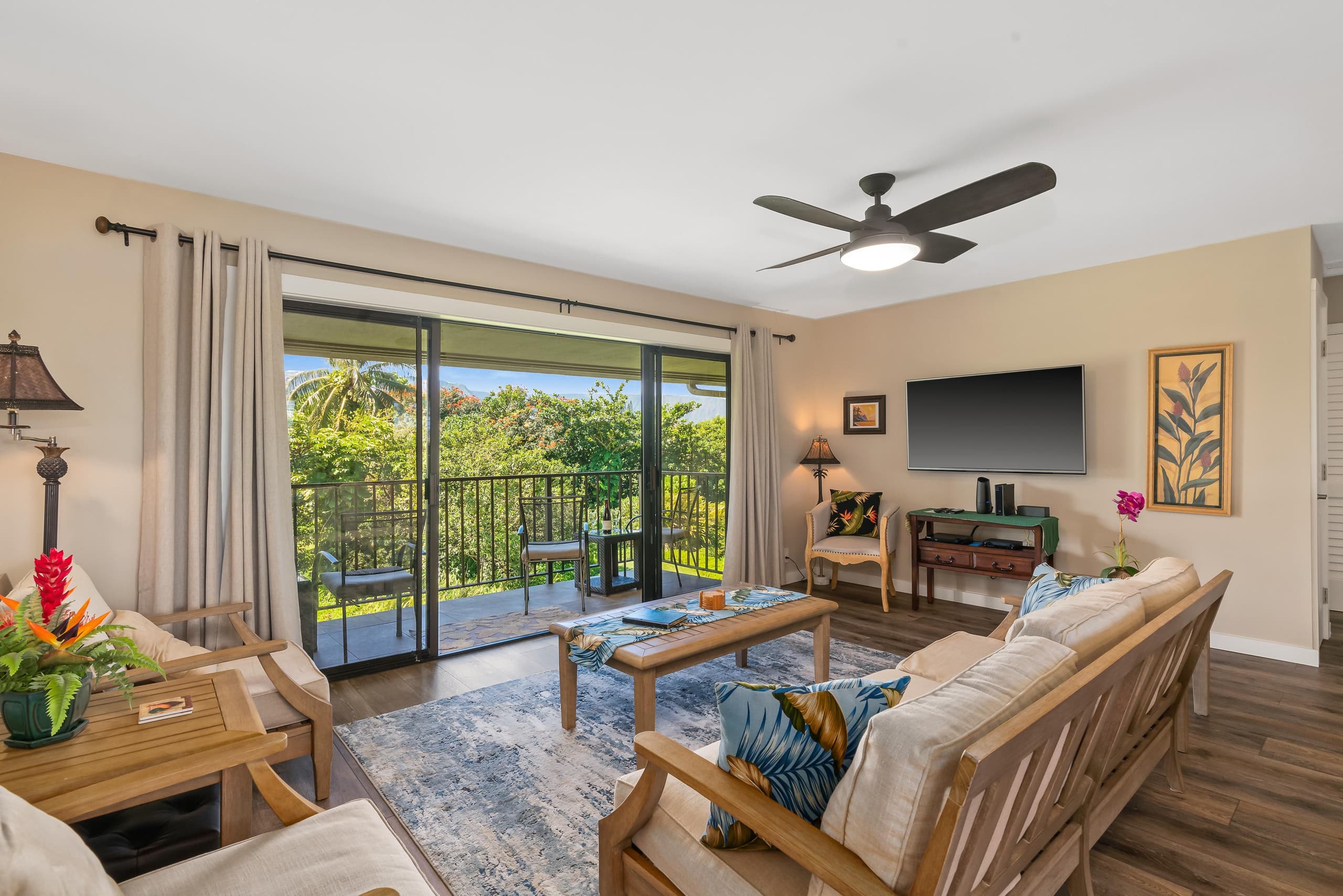 Condo in Princeville · ★4.94 · 2 bedrooms · 2 beds · 2 private baths - Image 2