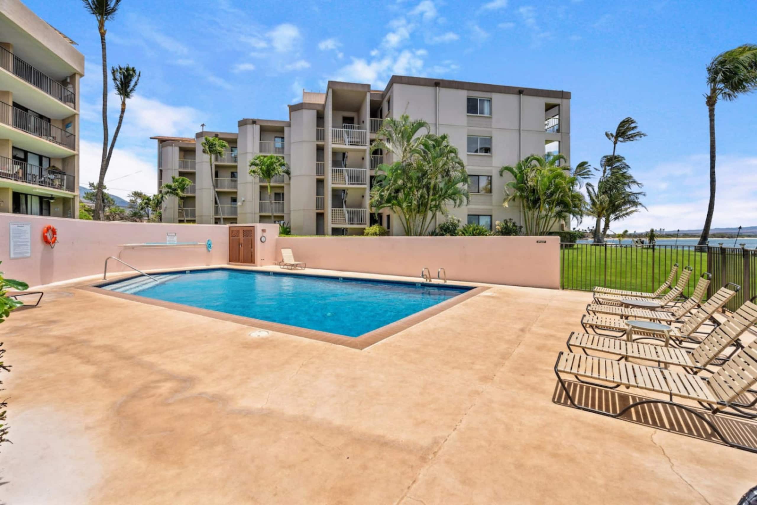 Condo in Wailuku · ★4.81 · 1 bedroom · 2 beds · 1 bath - Image 28