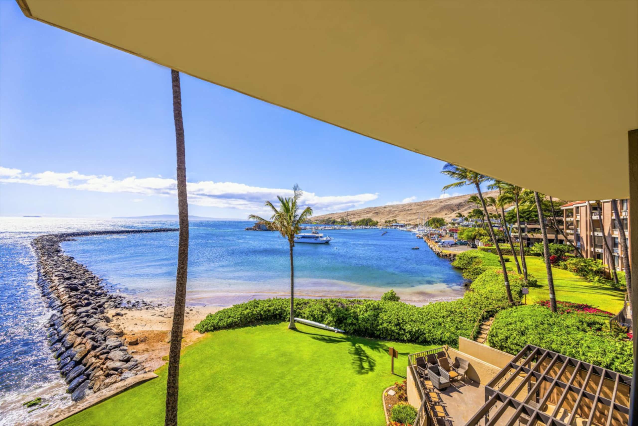 Condo in Wailuku · ★4.81 · 1 bedroom · 2 beds · 1 bath - Image 27
