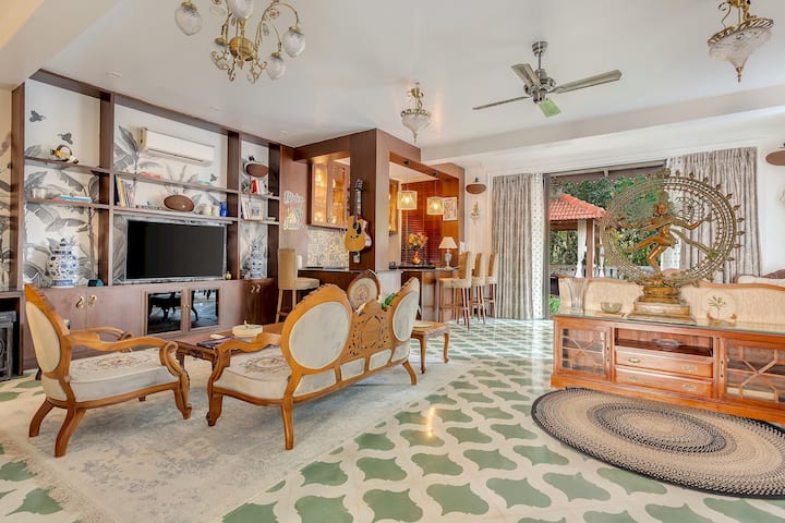 Living room image 3