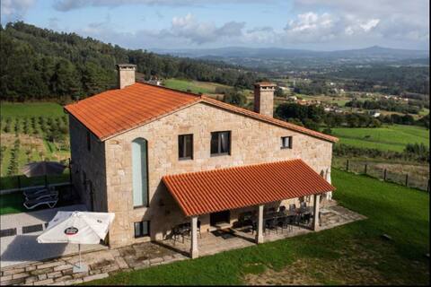 Villa - 5 Bedrooms with WiFi - 7841