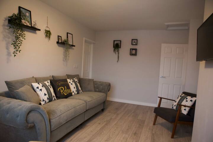 Upper Gathering Sale | Nr Manchester Sleeps 9 gallery image 3