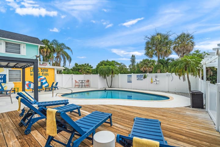 Flamingo 1br Beach-side Villa In Siesta Key | Pool - 西埃斯特基