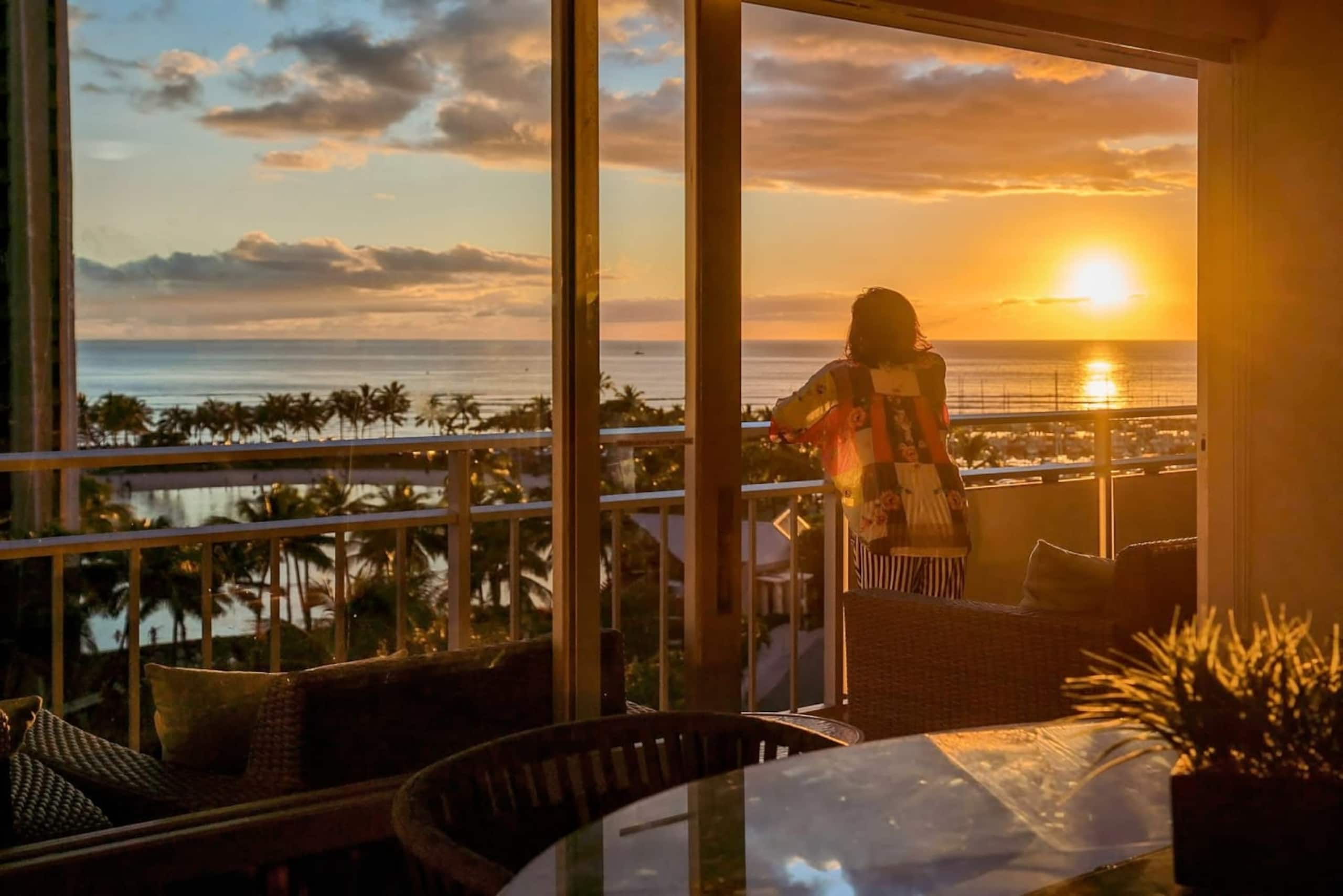 @ Marbella Lane - Cozy 2BR w/ Amazing Ocean Views - Image 2