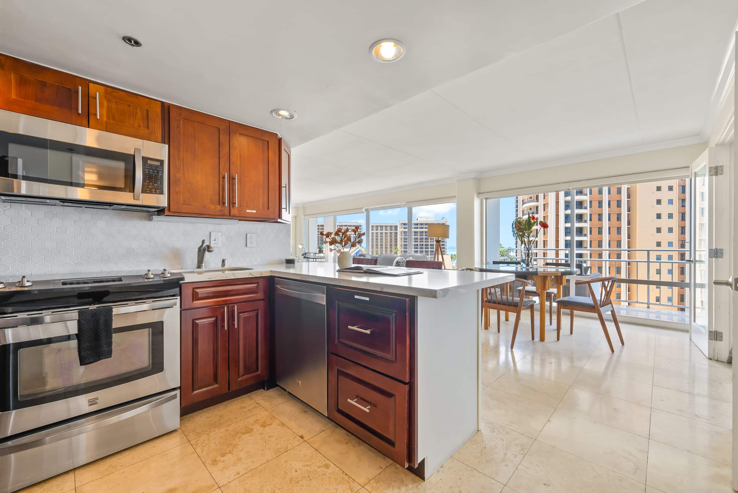 @ Marbella Lane - Cozy 2BR w/ Amazing Ocean Views - Image 9