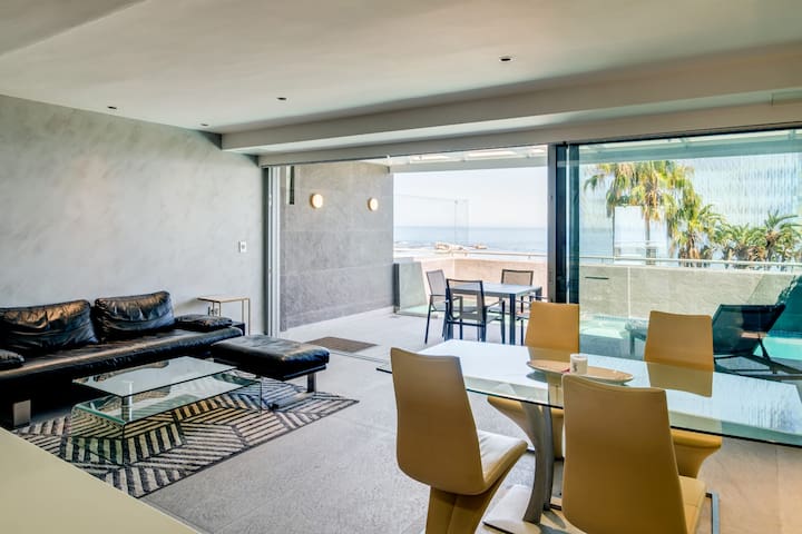 Clifton Holiday Apartment w/beautiful views (Clift gallery image 2