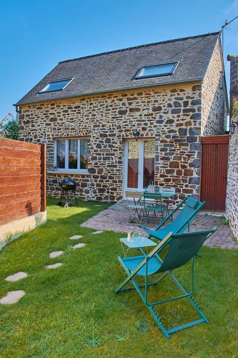 Charming cottage between Saint-Malo and Cancale