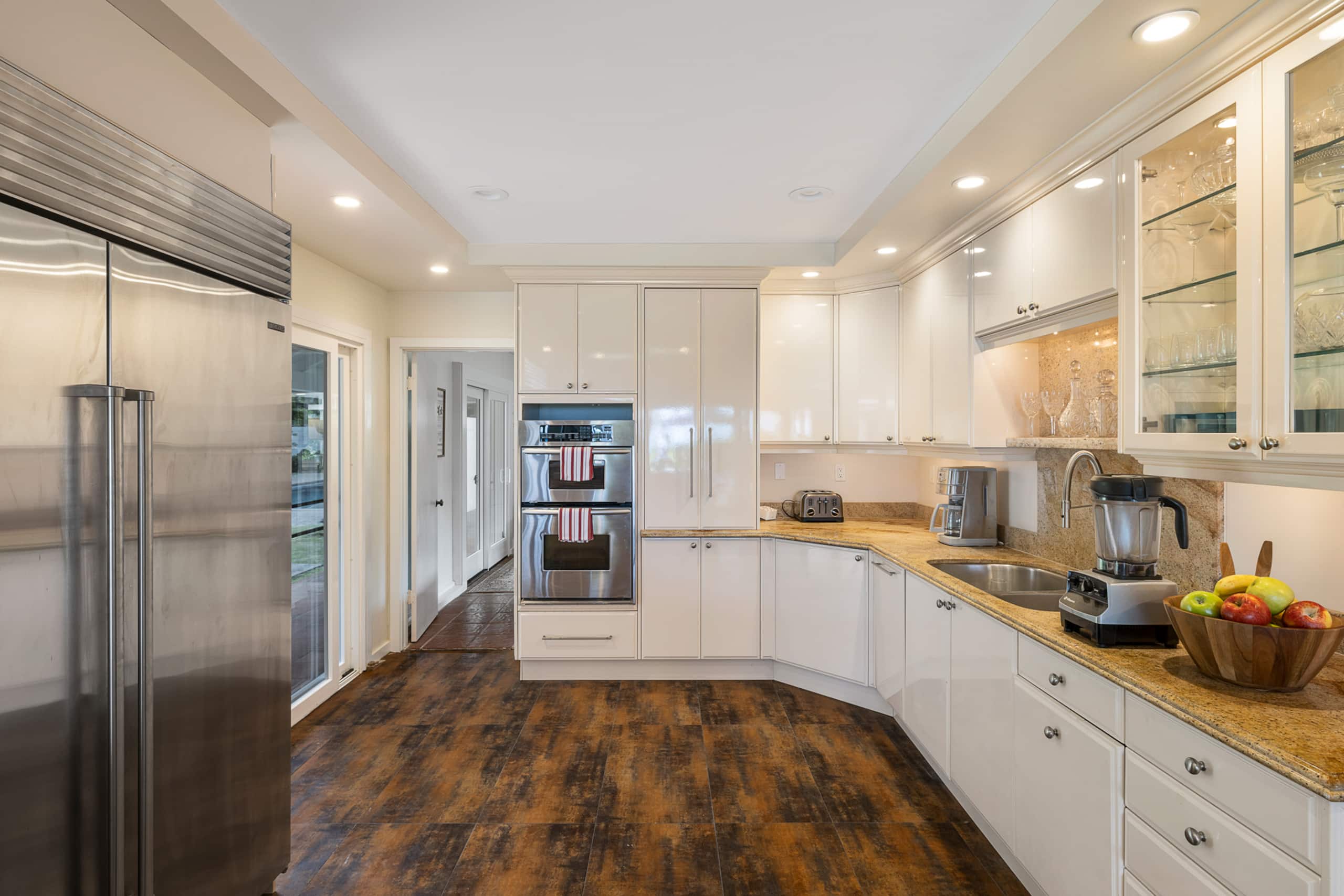 Home in Kailua · ★5.0 · 3 bedrooms · 6 beds · 3 private baths - Image 17