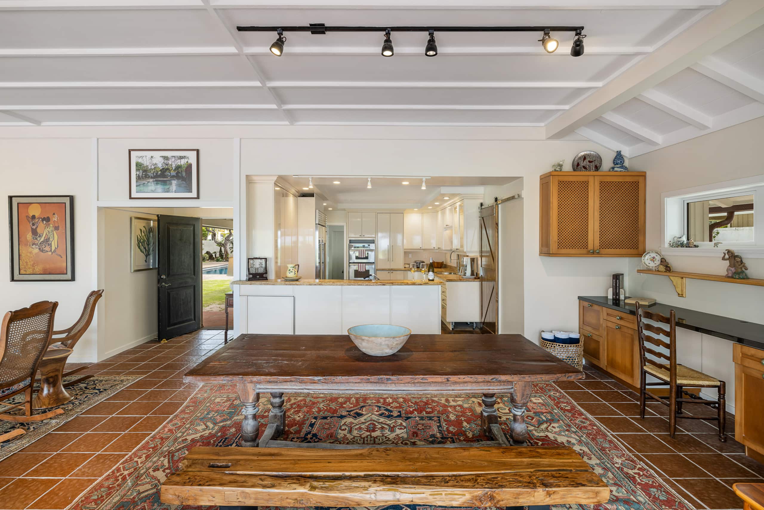 Home in Kailua · ★5.0 · 3 bedrooms · 6 beds · 3 private baths - Image 12