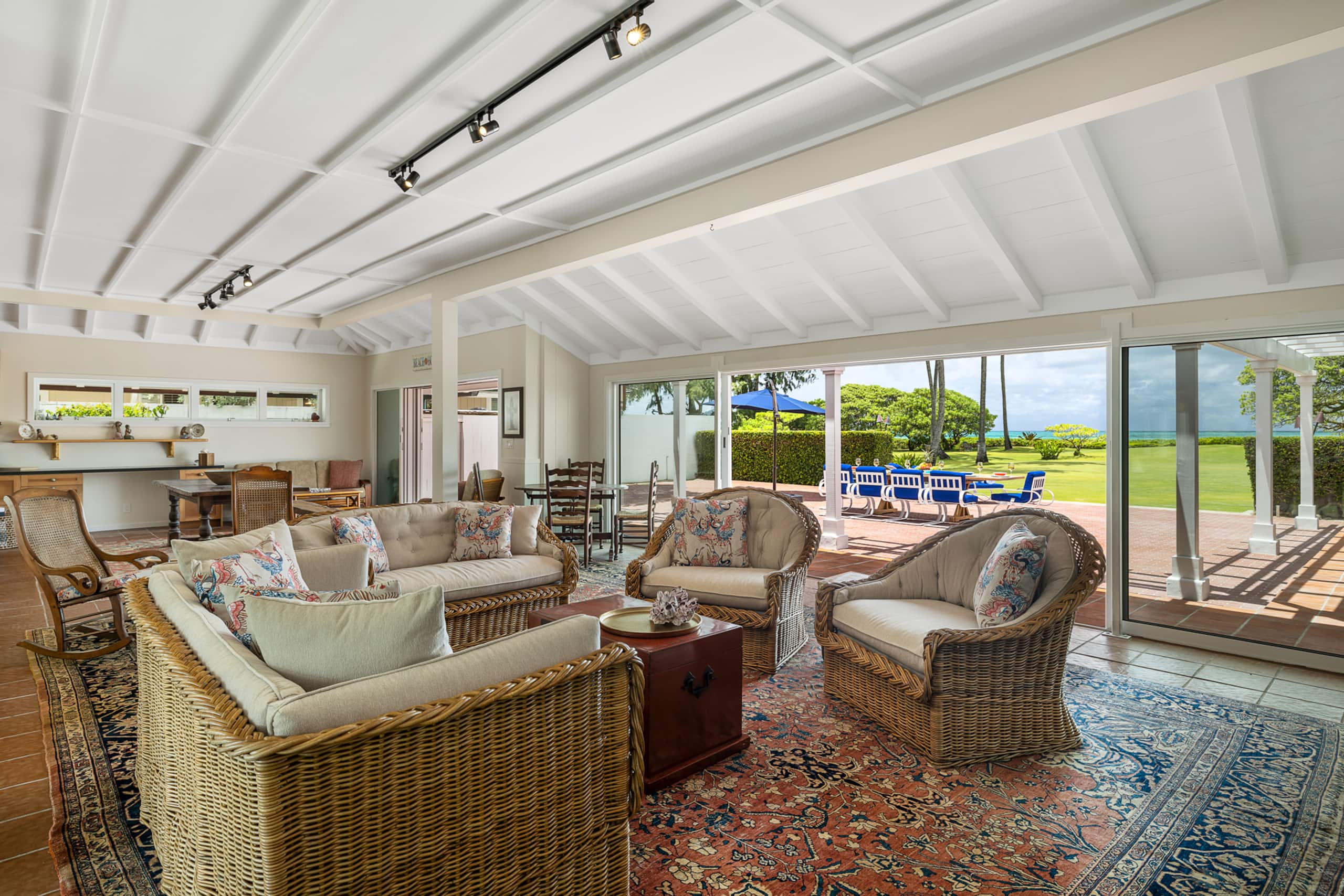 Home in Kailua · ★5.0 · 3 bedrooms · 6 beds · 3 private baths - Image 11