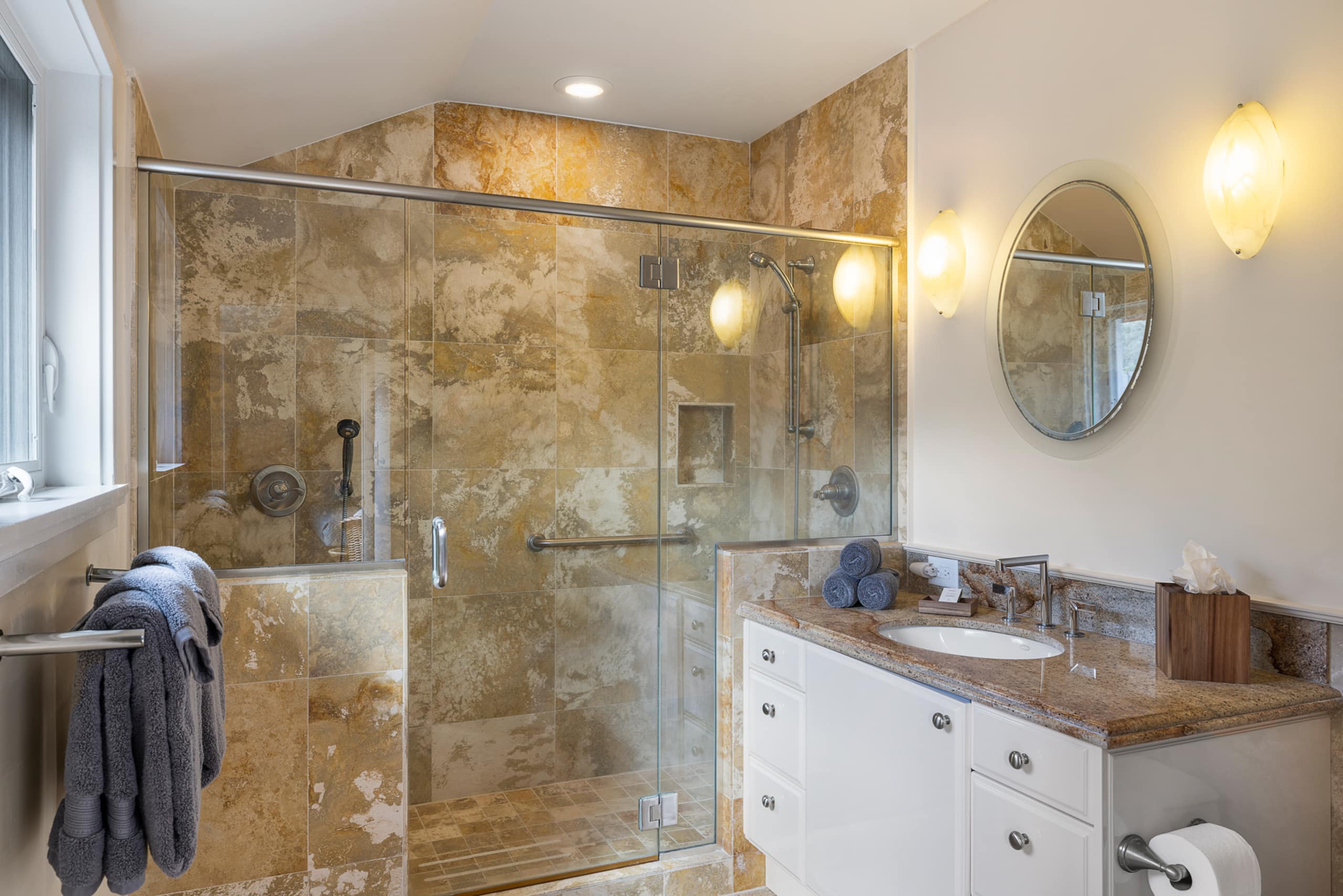 Home in Kailua · ★5.0 · 3 bedrooms · 6 beds · 3 private baths - Image 30