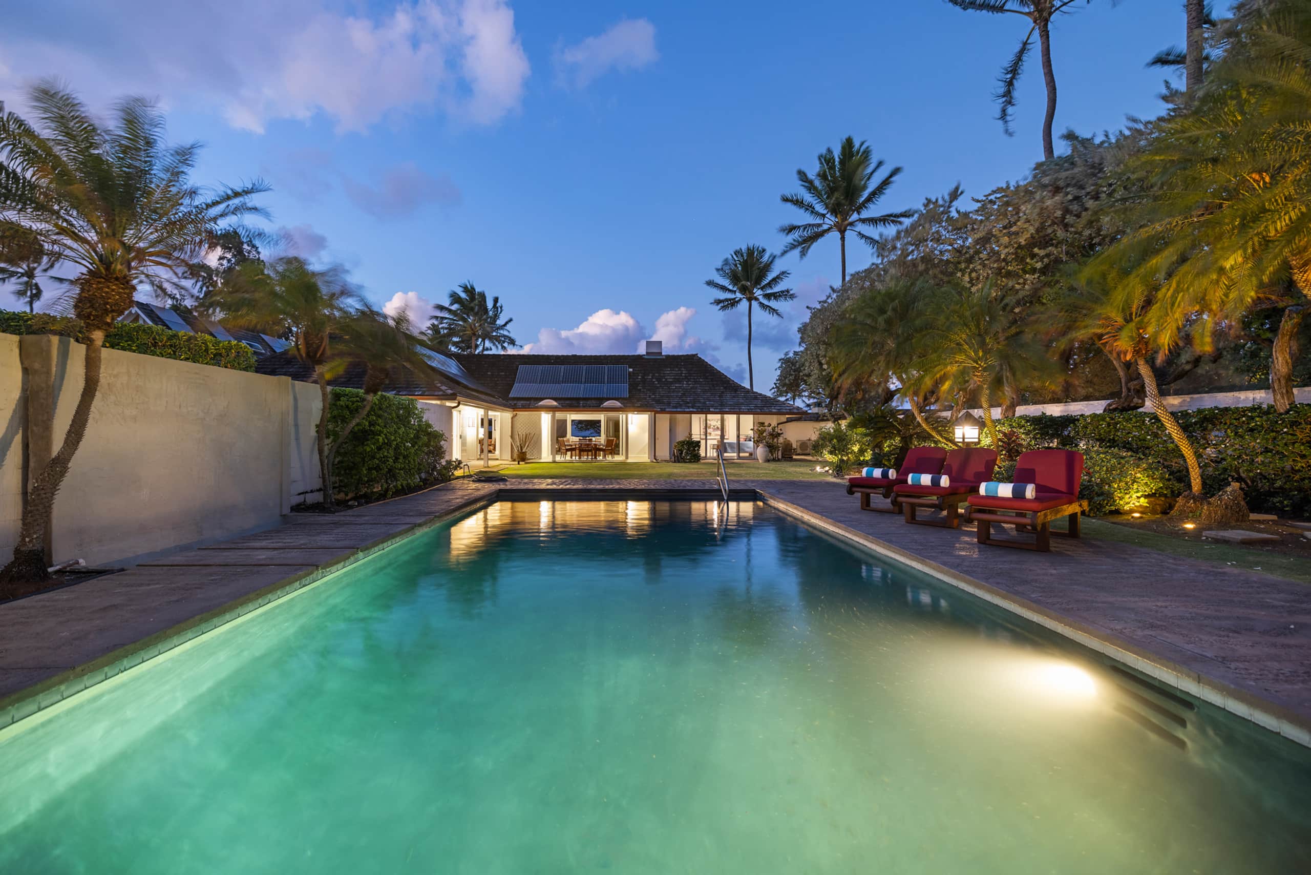 Home in Kailua · ★5.0 · 3 bedrooms · 6 beds · 3 private baths - Image 35