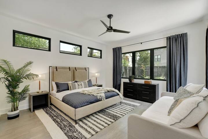 Modern Luxury Ranch | Heated Pool gallery image 5