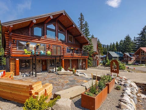 Fire Lodge Premier Family Cabin at Snoqualmie Pass
