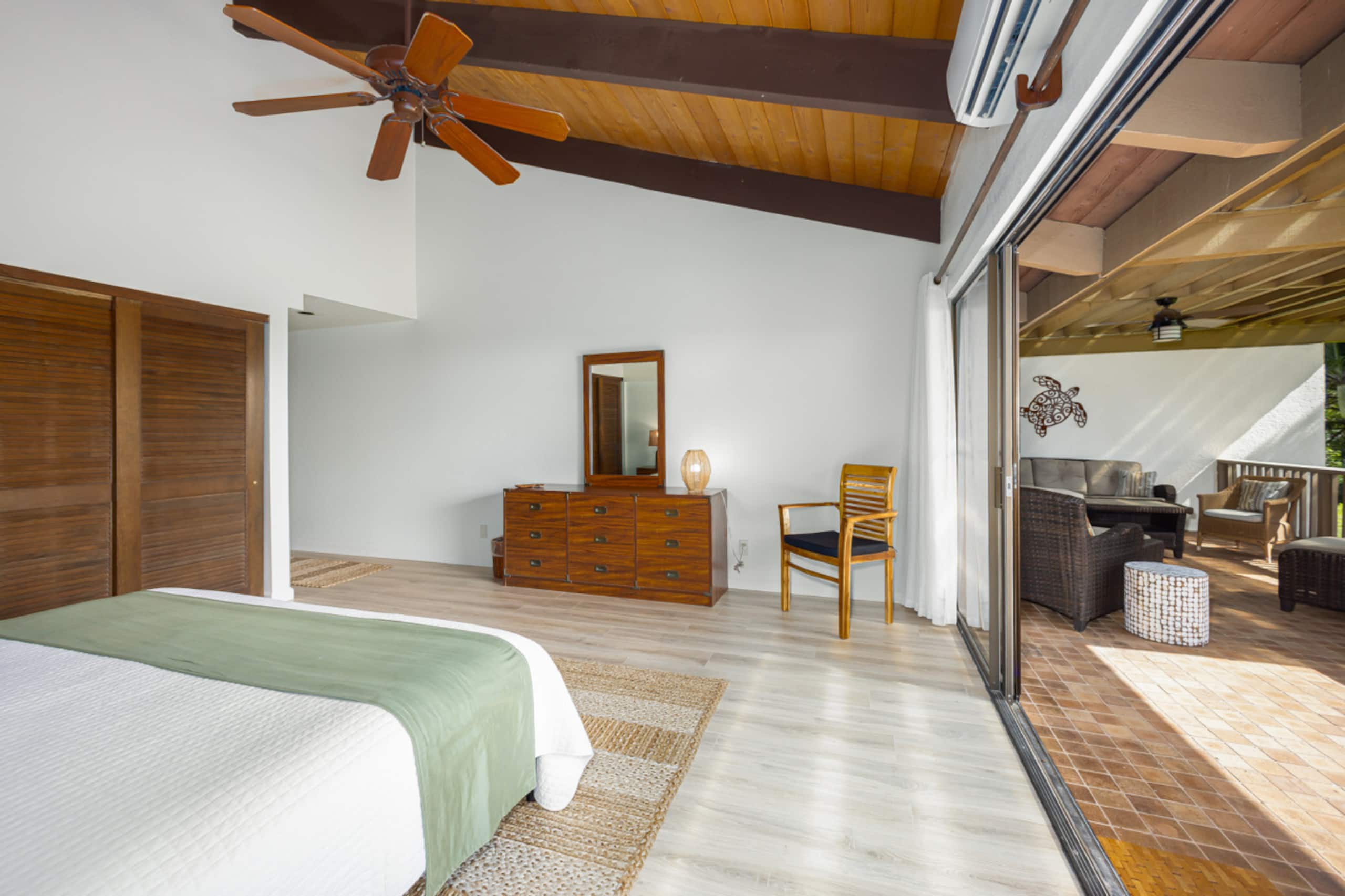 Condo in Kailua-Kona · ★4.87 · 3 bedrooms · 4 beds · 3 private baths - Image 9