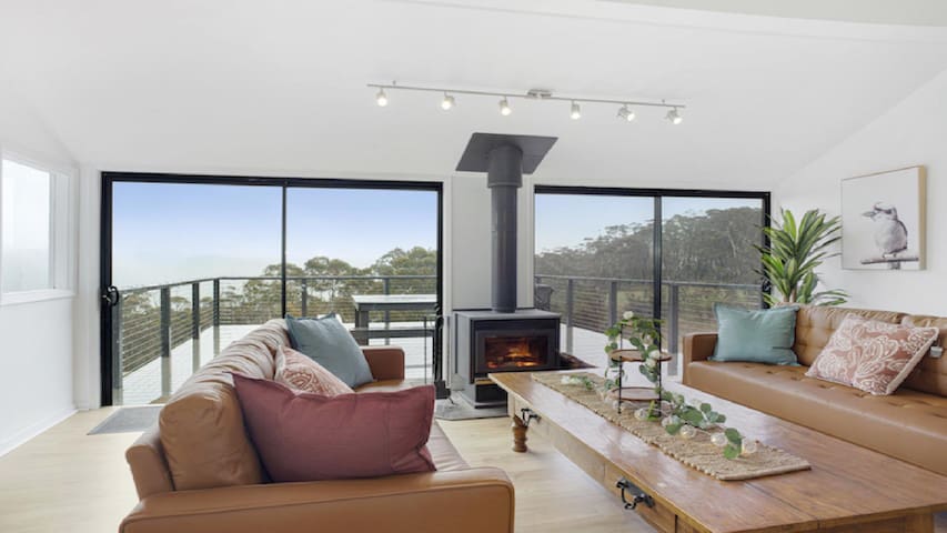 Holiday Blue Mountain managed Airbnb listing 1