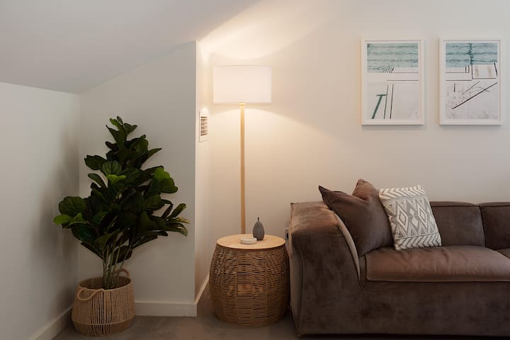 Bondi Coastal Charm ISYD gallery image 4