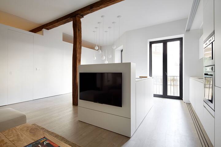 Luna by FeelFree Rentals gallery image 5