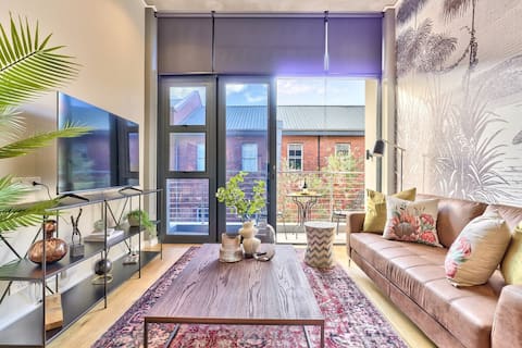 Sauve High Ceiling Unit & Rooftop Pool