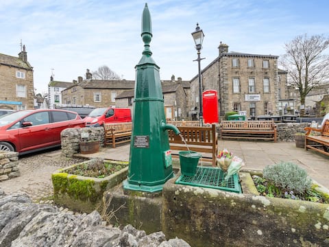 Market Square