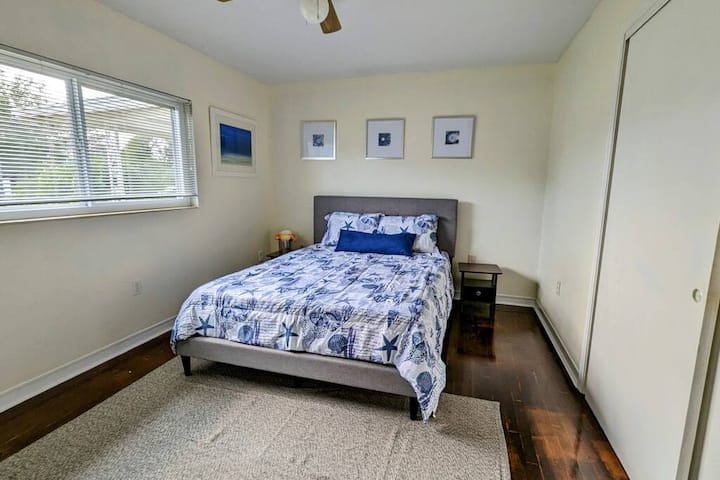 เตียงควีนไซส์ 2 ห้องนอน