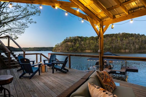 Lakefront Stunning Views-Smith Lake, AL-5 Bedrooms