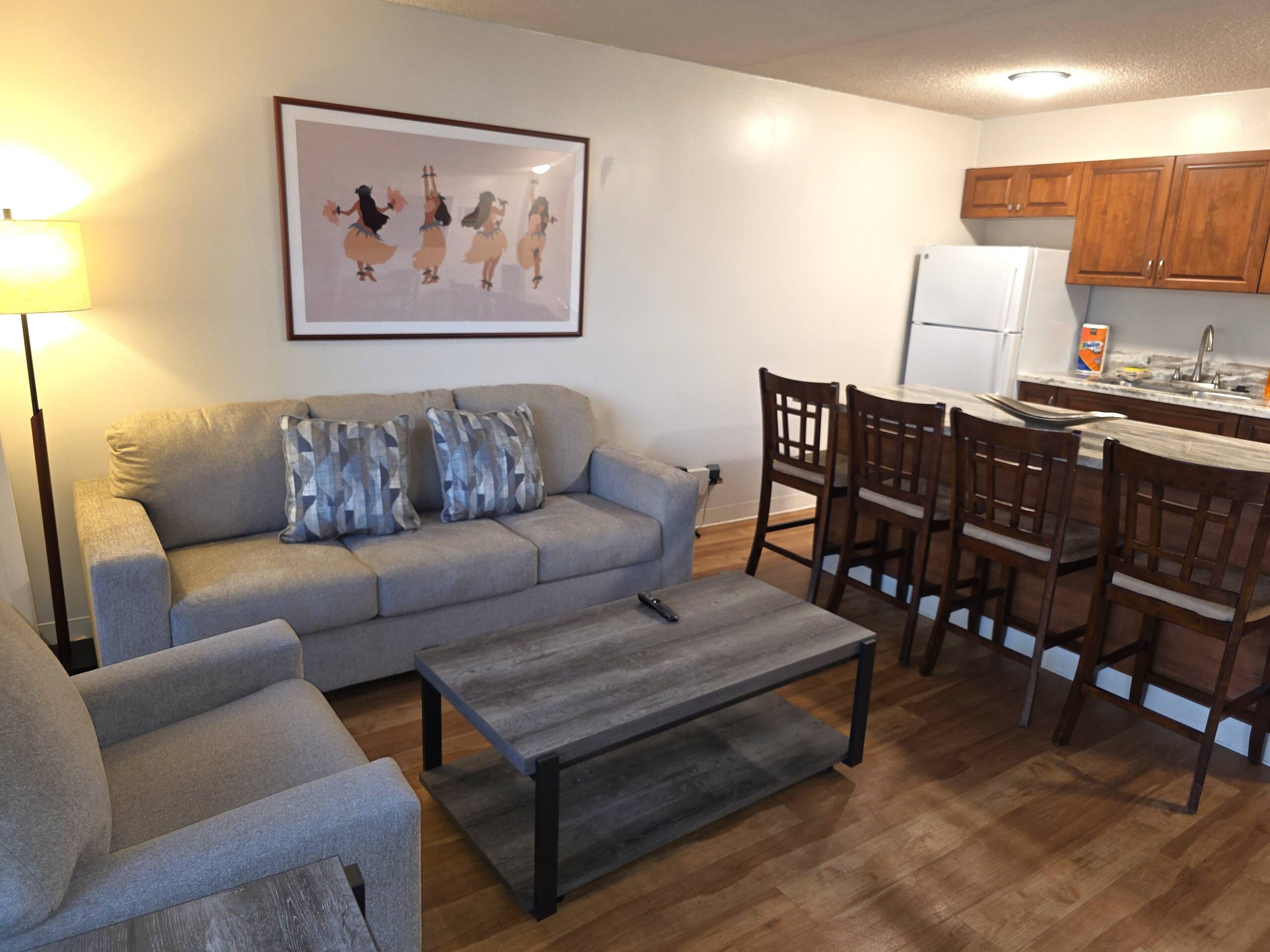 Condo in Honolulu · ★4.56 · 1 bedroom · 3 beds · 1 private bath - Image 1