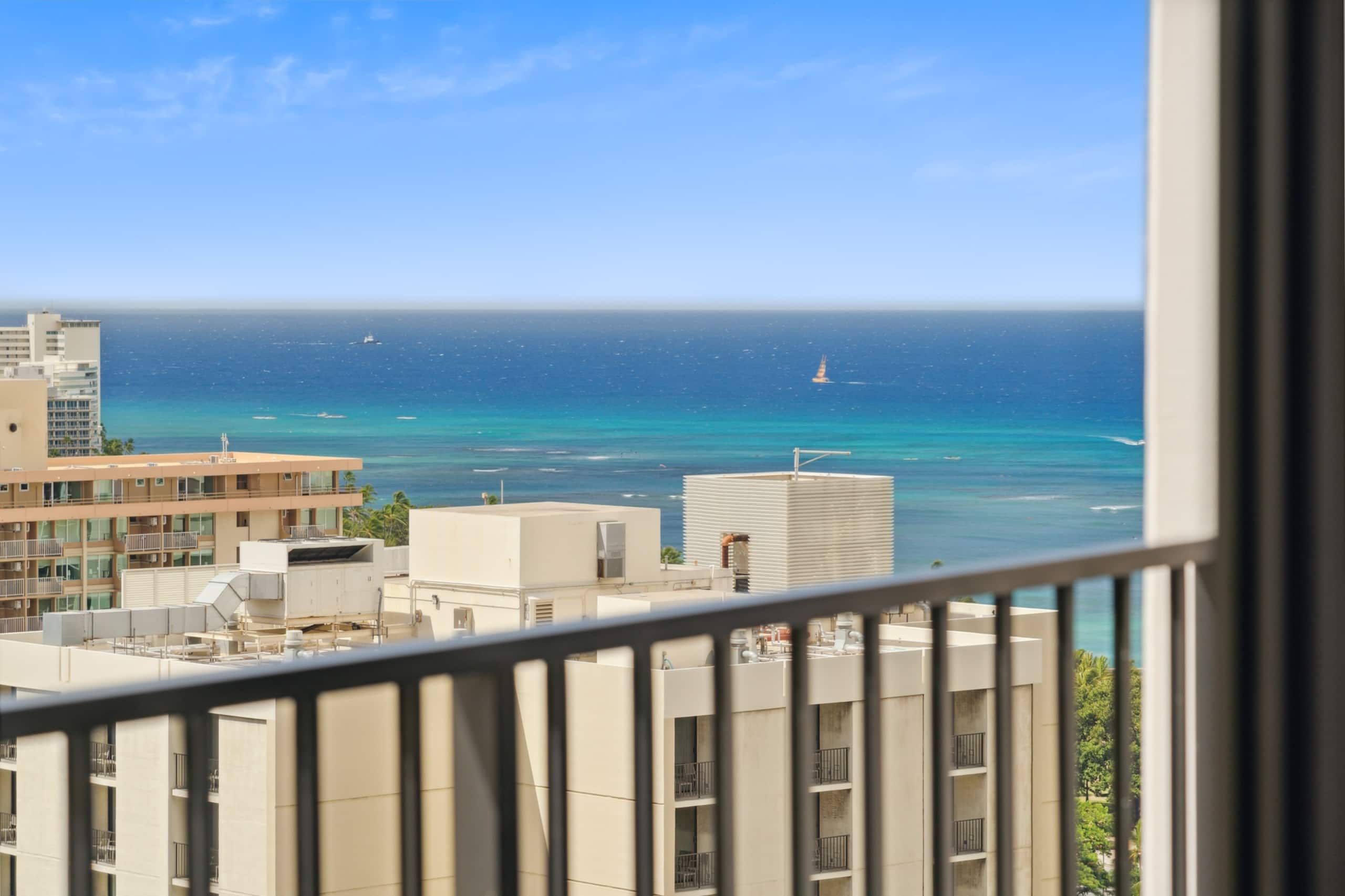 Condo in Honolulu · ★4.56 · 1 bedroom · 3 beds · 1 private bath - Image 11