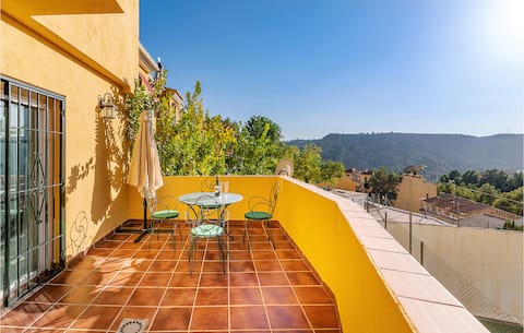 Stunning home in Cenes de la Vega