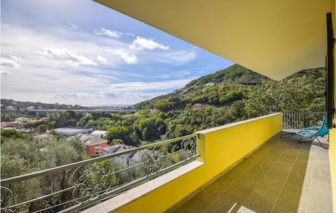 Lovely home in Chiavari with WiFi