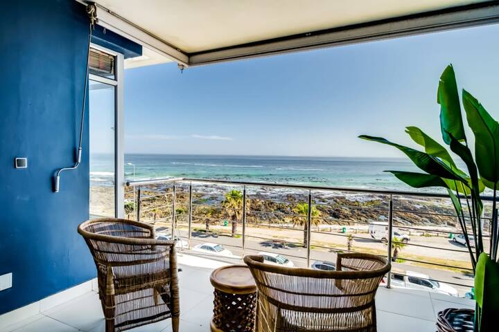 Uninterrupted Ocean Views in Mouille Point (Atlant gallery image 5