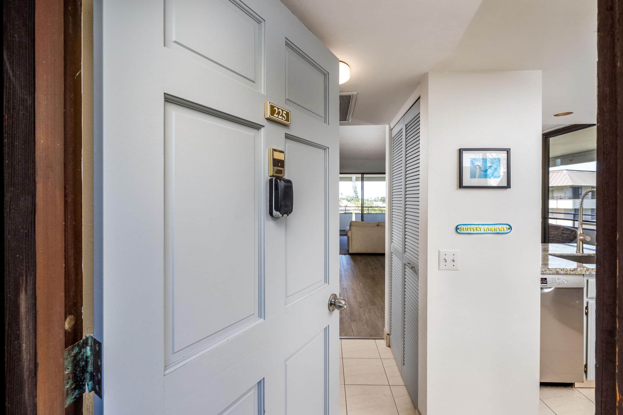 Condo in Kailua-Kona · ★4.74 · 2 bedrooms · 4 beds · 2 private baths - Image 29