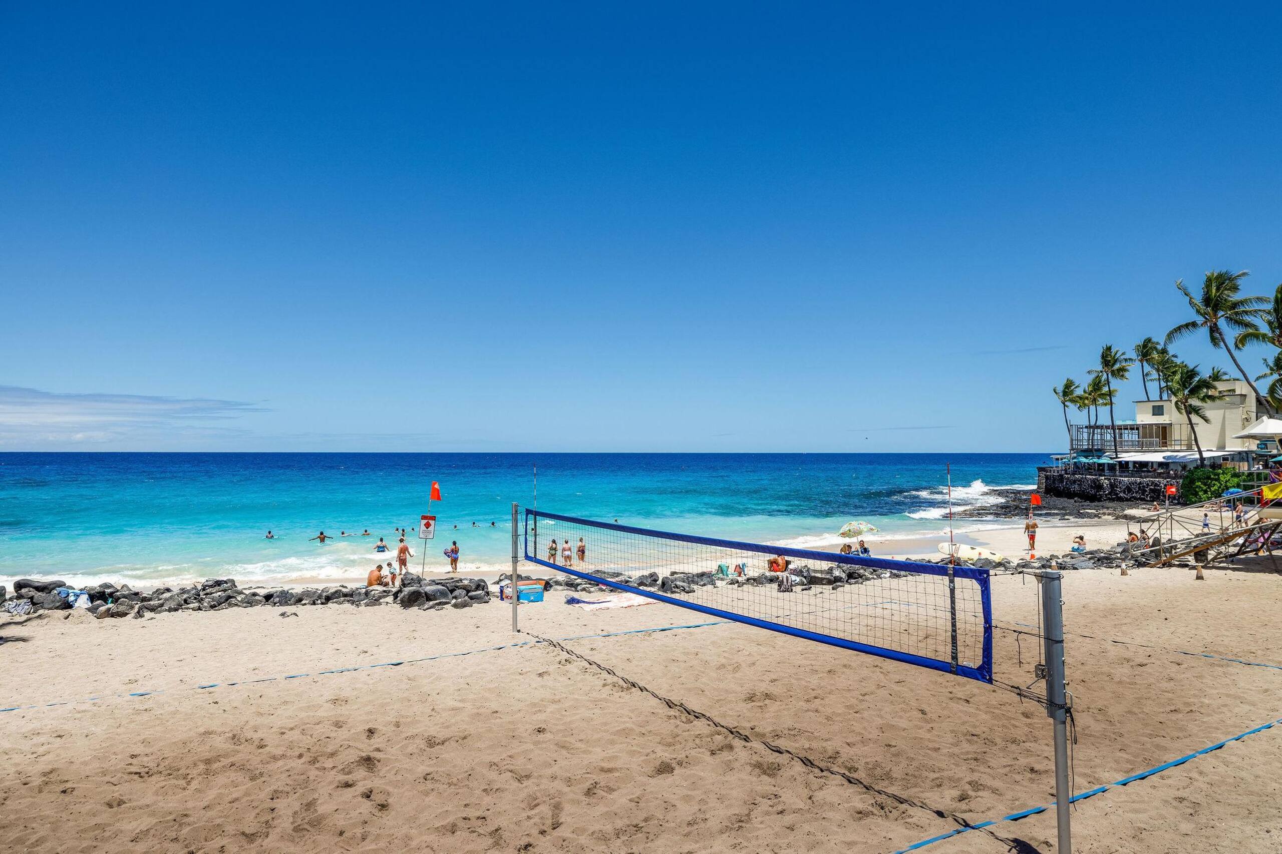 Condo in Kailua-Kona · ★4.74 · 2 bedrooms · 4 beds · 2 private baths - Image 36
