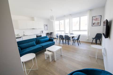 3 BR Duplex / Netflix / Coffee & tea / Full Kitche