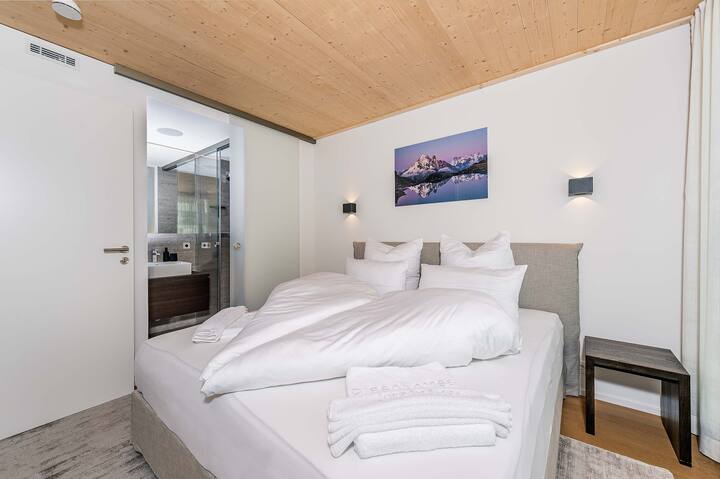 ห้องนอน – ผ่อนคลายและอบอุ่น