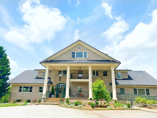 Skylaranna Resort & Spa managed Airbnb listing 2