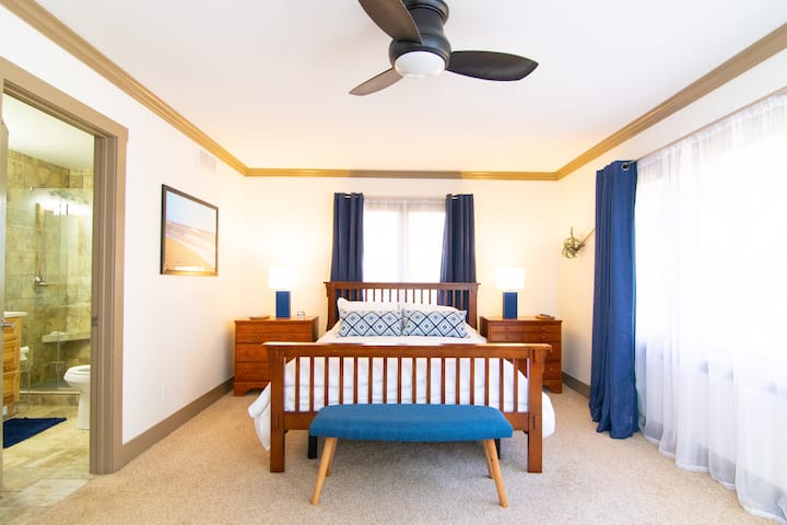 Dhoma kryesore e gjumit në suitë