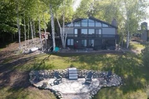 Rapid Retreat -Grand Lake’s Best Summer Retreat