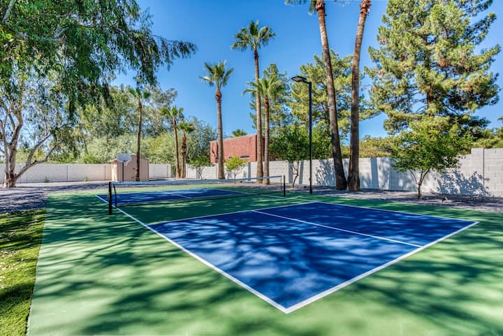 Scottsdale FREE Heated Pool & Private Pickle Ball - Arizona
