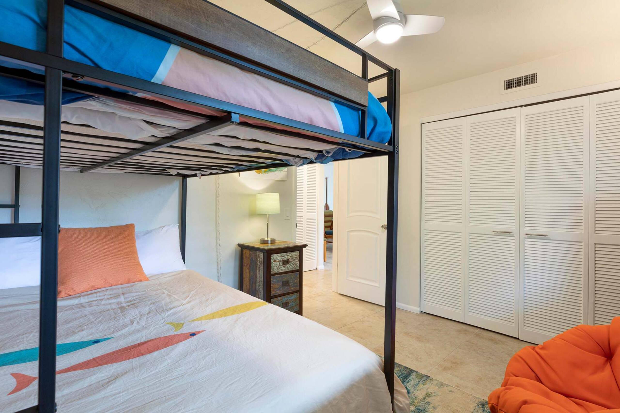 Condo in Kailua-Kona · ★4.88 · 2 bedrooms · 3 beds · 2 baths - Image 24