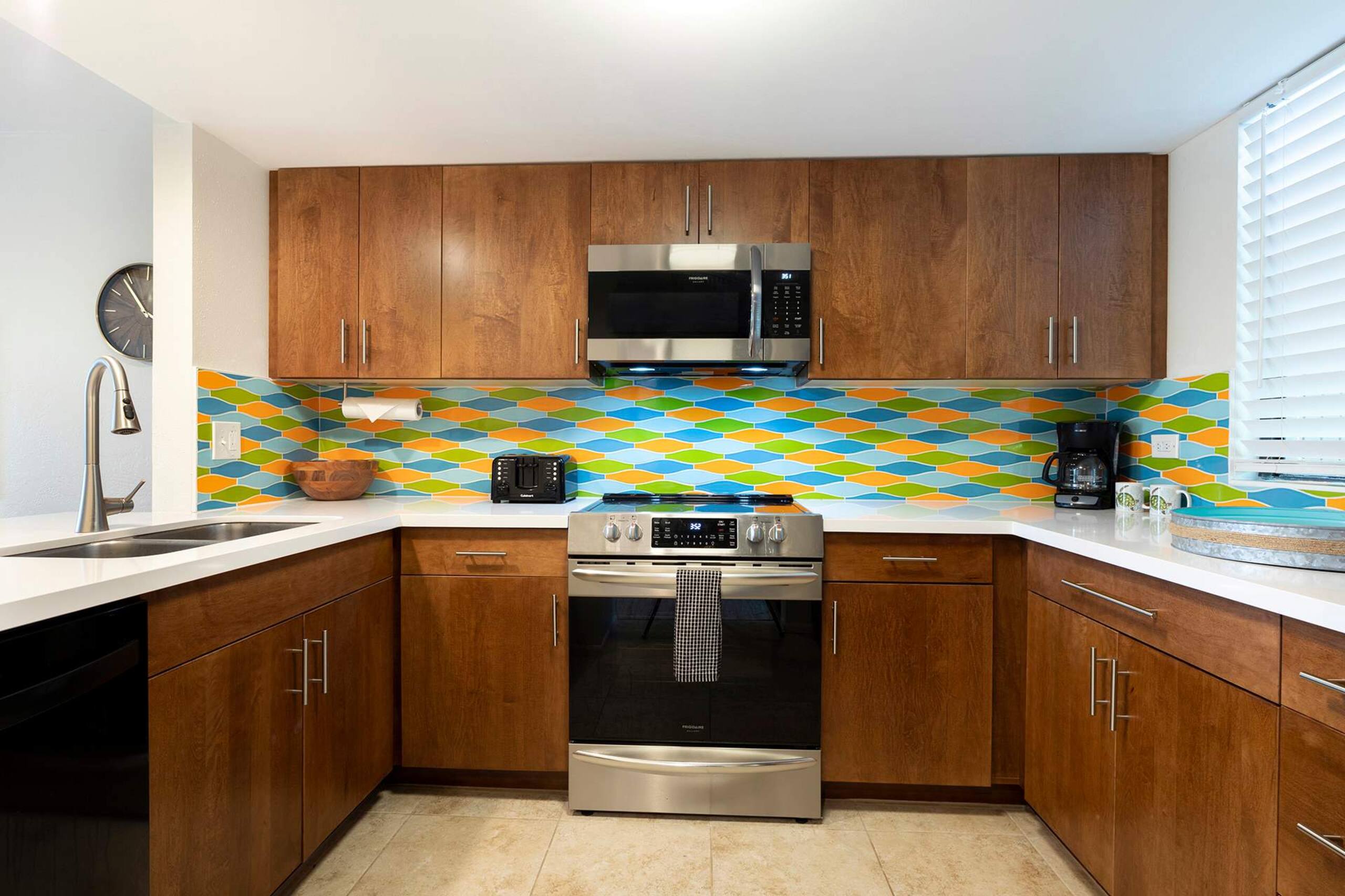 Condo in Kailua-Kona · ★4.88 · 2 bedrooms · 3 beds · 2 baths - Image 14