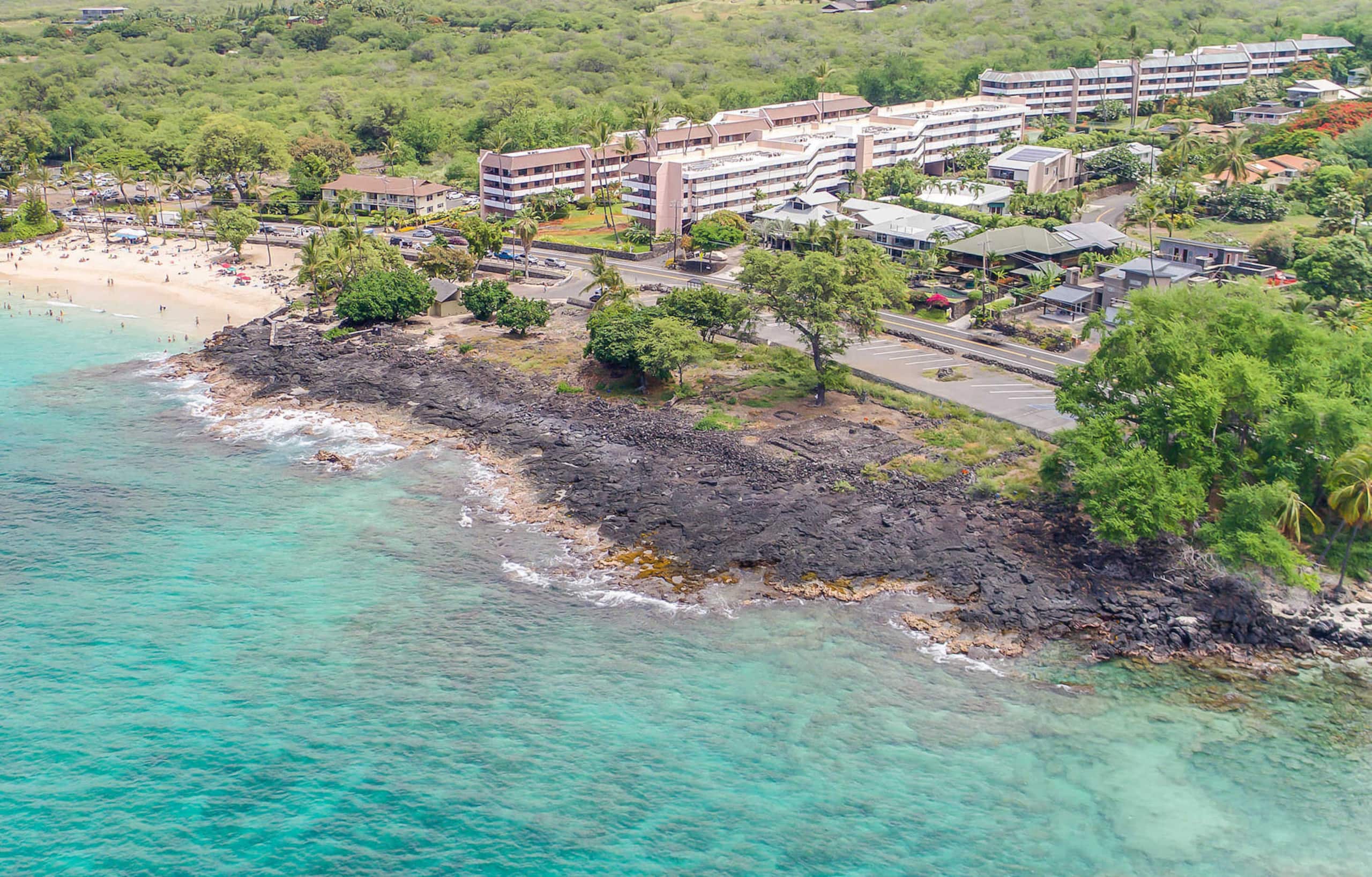 Condo in Kailua-Kona · ★4.88 · 2 bedrooms · 3 beds · 2 baths - Image 40